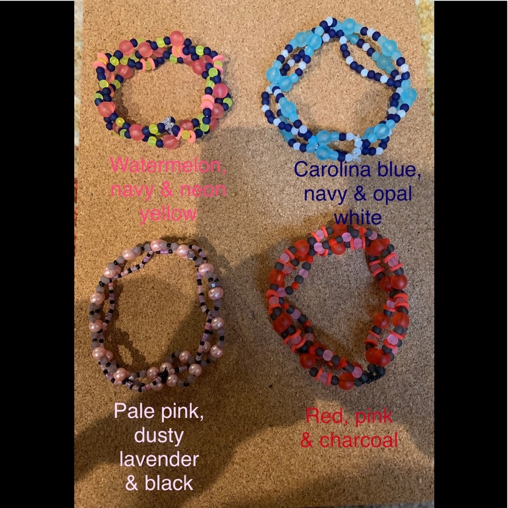 🎯Hand made three-strand beaded bracelets